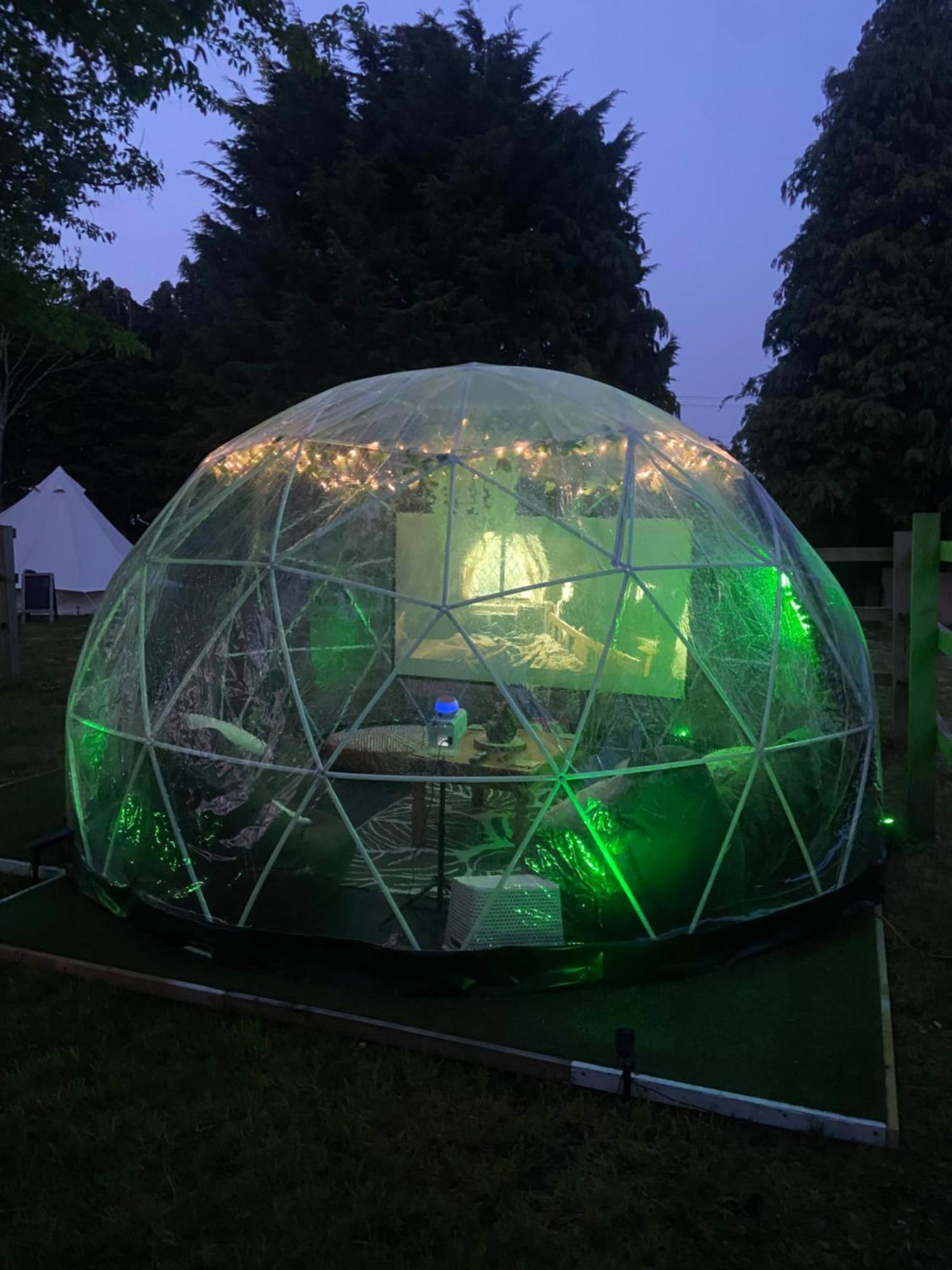 Country Bumpkins Luxury Glamping Ξενοδοχείο Wellingore Εξωτερικό φωτογραφία
