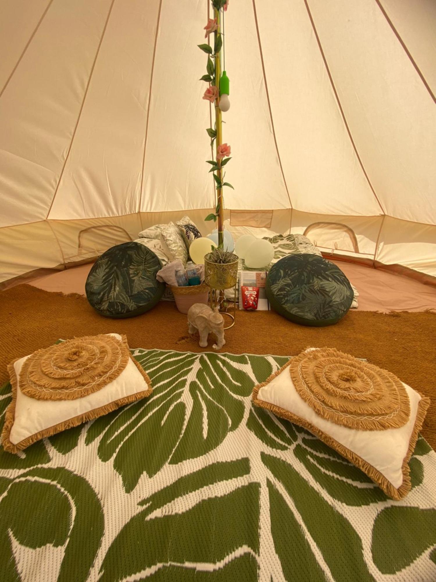 Country Bumpkins Luxury Glamping Ξενοδοχείο Wellingore Εξωτερικό φωτογραφία